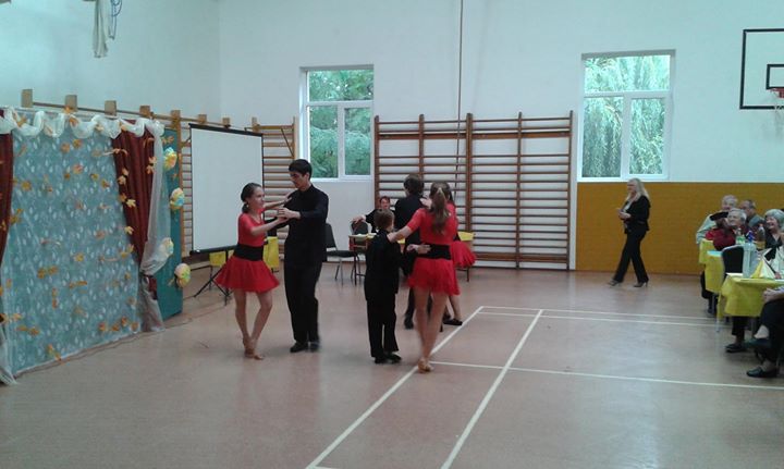 Latin tánc fellépésünk a kulcsi Idősek Világnapiján
